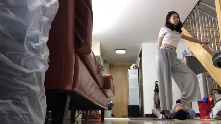 图片[12]_仰视小鱼女神高跟踩贱狗脖子_绳艺资料库视频资源下载