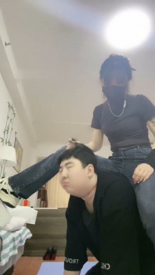 图片[3]_【不期而遇】胶皮头套闻袜香/胶带勒脖/吃呕吐物_绳艺资料库视频资源下载