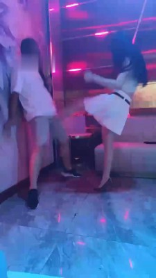 【陈甜女蒂】KTV重度提档/高跟踩踏专场_绳艺资料库视频资源下载