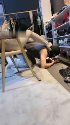 图片[7]_【冰诺】长靴踩脚垫/舔高跟/提档/掐乳_绳艺资料库视频资源下载