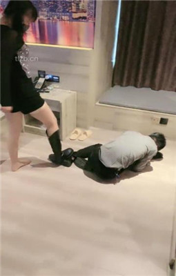 图片[18]_【赵奈奈】没钱交房租被虐-靴子碾脸/暴力踢踹【完整版】_绳艺资料库