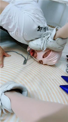 图片[13]_【陈莹斯】圈养犬化之高跟鞋-运动鞋崇拜_绳艺资料库视频资源下载