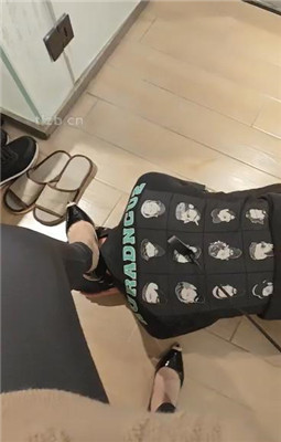 图片[4]_【小猫】裸足深喉/高跟踩踏虐发骚贱畜_绳艺资料库视频资源下载