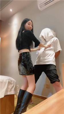 图片[4]_【陈甜女帝】长靴重度提档/掐乳掐脖_绳艺套路直播视频资源网