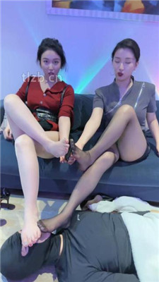 图片[15]_【潘妮女王】双S-丝袜美腿诱惑踩地毯狗【双视角版】_绳艺资料库视频资源下载