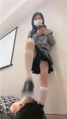 图片[3]_【樱木花椒】皮鞋白丝全体重踩狗【上】_绳艺套路直播视频资源网