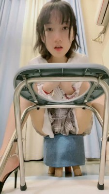 【柔儿公主】浓痰呕吐物辱_绳艺资料库视频资源下载