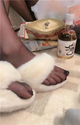 图片[4]_【一诺大小姐】情侣奴-奴下奴-骑马/舔高跟黑丝/耳光鞭打_绳艺资料库视频资源下载
