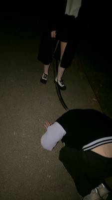 【小雅老师】户外tj学生狗-被路人看到惊险刺激_绳艺资料库视频资源下载