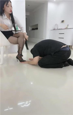图片[19]_【冰诺】运动鞋白袜S-骑马爬行/踩狗爪_绳艺资料库视频资源下载