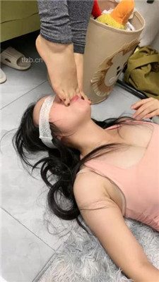 图片[15]_【橙宝】3S母畜-高跟裸足狂舔-奴下奴/sp/插嘴_绳艺资料库视频资源下载
