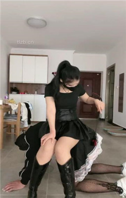 图片[5]_【露可】狂暴变态-鞭抽坐垫/靴底喂食【双视角版】_绳艺资料库视频资源下载