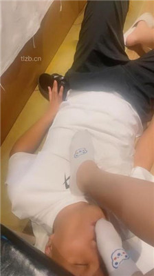 图片[12]_【陈甜女帝】长靴原味船袜jio踩地毯狗_绳艺套路直播视频资源网