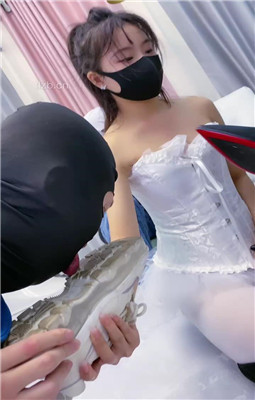 图片[17]_【麋鹿银儿】3主VS双奴-奴下奴-骑马-转胯-喂口水_绳艺资料库视频资源下载