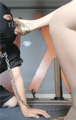 图片[15]_【东营天香百合】跪舔高跟/狗链拴狗/舔口水/胯下辱_绳艺资料库视频资源下载
