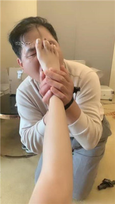 图片[14]_【苏西】甘愿被抽耳光-鞭打换来舔jio机会_绳艺资料库视频资源下载