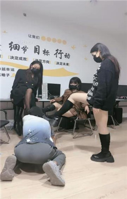 图片[15]_【鱼糯糯】3S-脚底踩踏/轮流舔脏鞋/插嘴/踩狗爪_绳艺资料库