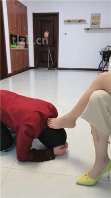 图片[8]_【凌儿女神】贱奴下跪做家务/高跟踩_绳艺套路直播视频资源网