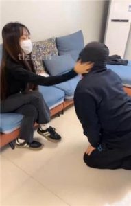 【精神小妹】多S素人学生主连环耳光_绳艺资料库视频资源下载