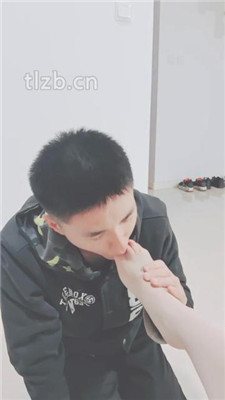 图片[10]_【美容院S】当脚垫/舔脏鞋/臭脚踩脸_绳艺套路直播视频资源网