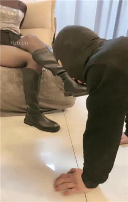 【赵奈奈】没钱交房租被虐-靴子碾脸/暴力踢踹【完整版】_绳艺资料库