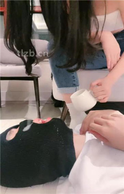 图片[18]_【绝美兔女王】跪舔长靴白袜裸足_绳艺资料库视频资源下载