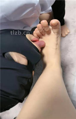 图片[14]_【你雅妈】护士小姐姐居然有恋足癖_绳艺套路直播视频资源网
