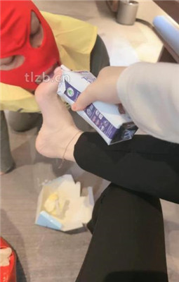 图片[15]_【安安】舔臭脚/红高跟踩踏喂食_绳艺资料库