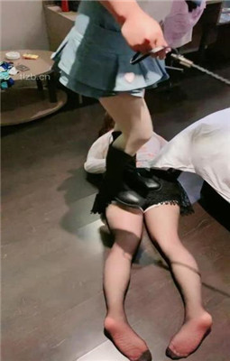 图片[2]_【赵奈奈】长靴S暴打偷原味的贱奴_绳艺资料库视频资源下载