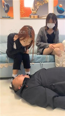 图片[8]_【精神小妹】双S-素人学生主-脏鞋脏袜臭脚辱_绳艺资料库视频资源下载