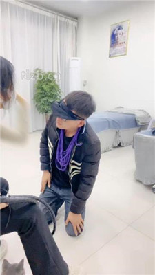 图片[4]_【小九】偷闻原味被暴揍_绳艺套路直播视频资源网