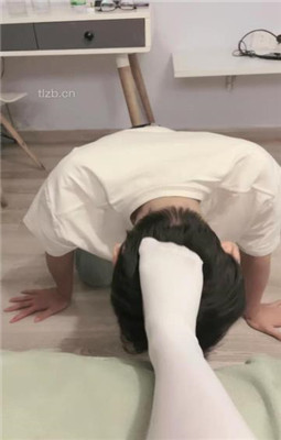 图片[3]_【清禾】学姐欺负抖M弟弟-吃口水骑马/舔白袜_绳艺资料库视频资源下载