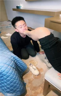 图片[18]_【绝美兔女王】小白鞋白袜配黑丝虐贱奴_绳艺套路直播视频资源网