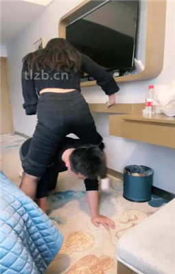 图片[6]_【绝美兔女王】小白鞋白袜配黑丝虐贱奴_绳艺套路直播视频资源网