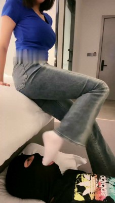 图片[7]_【娇娇】小白鞋白袜踩脚垫/近距离舔_绳艺资料库视频资源下载