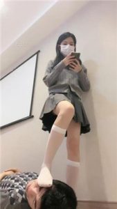 【樱木花椒】皮鞋白丝全体重踩狗【下】_绳艺资料库视频资源下载