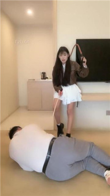 图片[5]_【苏西】甘愿被抽耳光-鞭打换来舔jio机会_绳艺资料库视频资源下载