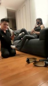 【暴力美学】鞋底耳光/电棍虐打/转胯/全体重踩/白袜脚喂食_绳艺资料库视频资源下载