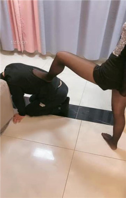 图片[12]_【赵奈奈】没钱交房租被虐-靴子碾脸/暴力踢踹【完整版】_绳艺资料库