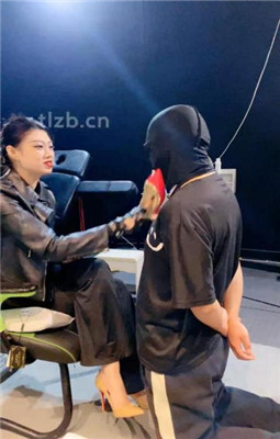 图片[3]_【冰诺】连环耳光狂抽/人肉脚垫_绳艺套路直播视频资源网