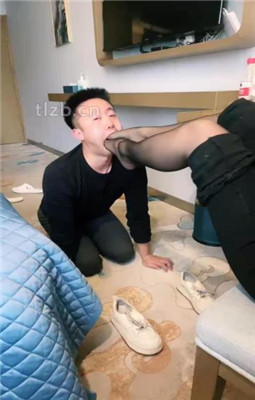 图片[17]_【绝美兔女王】小白鞋白袜配黑丝虐贱奴_绳艺套路直播视频资源网