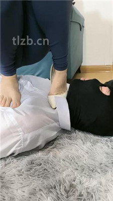 图片[6]_【梓S】高跟全体重踩踏/裸足蹂躏脸_绳艺套路直播视频资源网