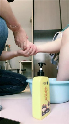 【北京嘟嘟】生活化伺候主人洗脚_绳艺资料库视频资源下载