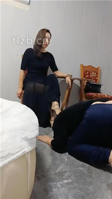 【冷御女王】拖鞋抽耳光-浓痰赏赐_绳艺套路直播视频资源网