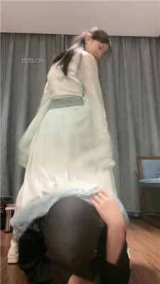 图片[4]_【漫漫】汉服女神-沉浸式踩踏辱_绳艺套路视频资源网