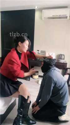 图片[3]_【孤傲女帝】胯下虐辱/全体重踩脖/跳踩/耳光抽_绳艺资料库视频资源下载