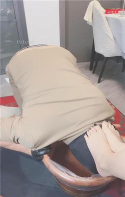 图片[6]_【芷镜】沉浸式恋足狂舔/喝洗脚水_绳艺资料库