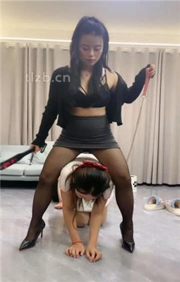 图片[6]_【伊诺】情侣奴-奴下奴-强迫舔女奴的臭脚_绳艺资料库视频资源下载