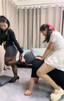 图片[4]_【伊诺】情侣奴-奴下奴-强迫舔女奴的臭脚_绳艺资料库视频资源下载