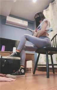 【美娜格格】高帮帆布鞋女神-沉浸式享受胯下辱_绳艺资料库视频资源下载